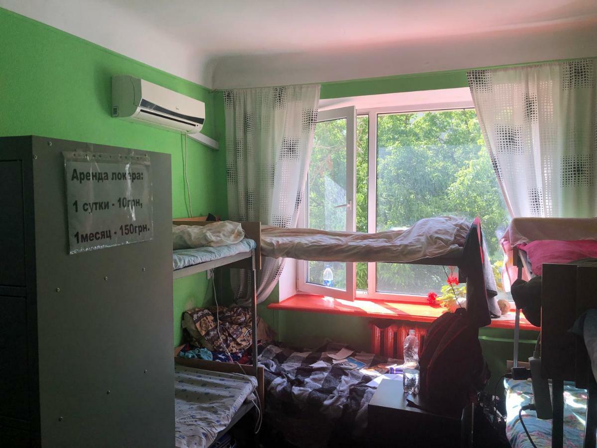 Хостел Hikkaduwa Hostel Киев Экстерьер фото