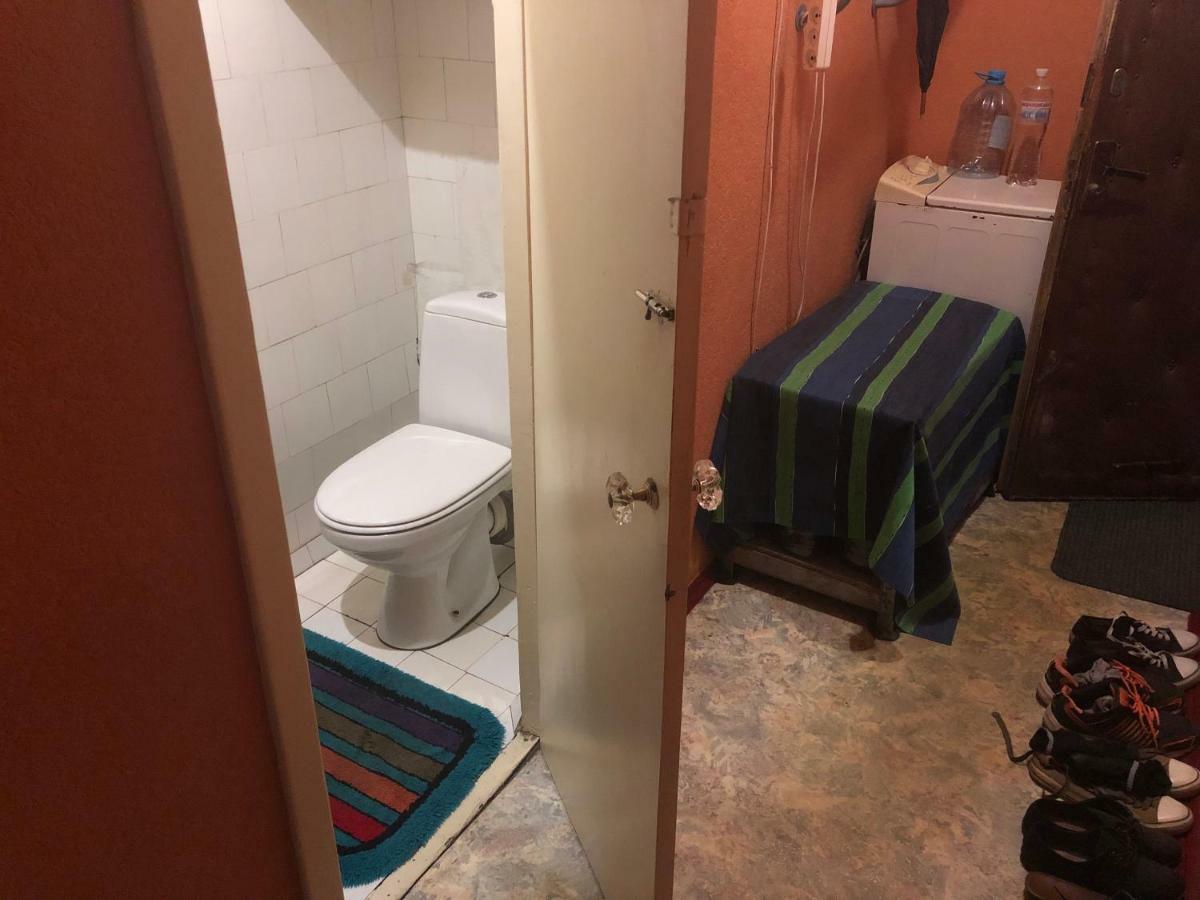 Хостел Hikkaduwa Hostel Киев Экстерьер фото