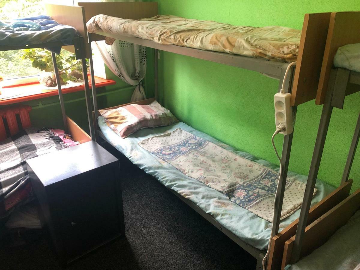 Хостел Hikkaduwa Hostel Киев Экстерьер фото
